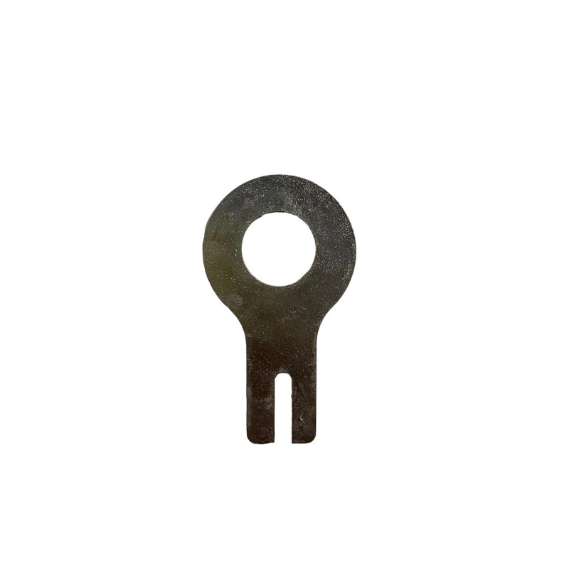 E E
